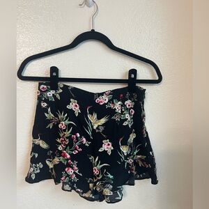 Zara Black Floral Ruffled Shorts